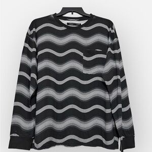 EDGAR + ASH Men’s Md Black and Gray Striped Long Sleeve Tee Like New